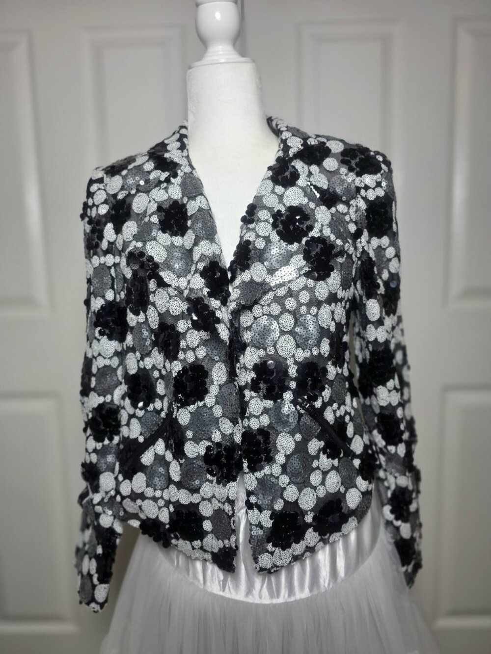 Anthracite by Muse Sequin Floral Jacket Size 10 Black Silver Worn Once